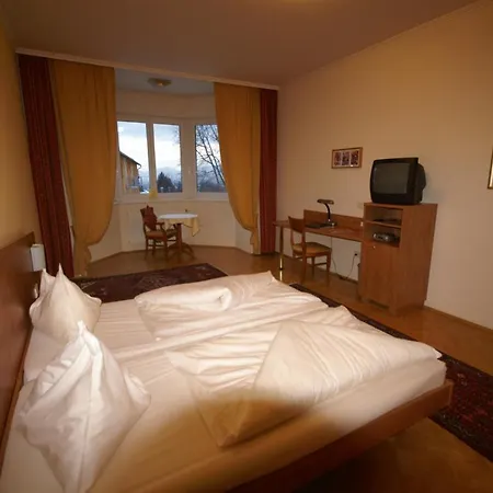 Der Marienhof Garni Hotel