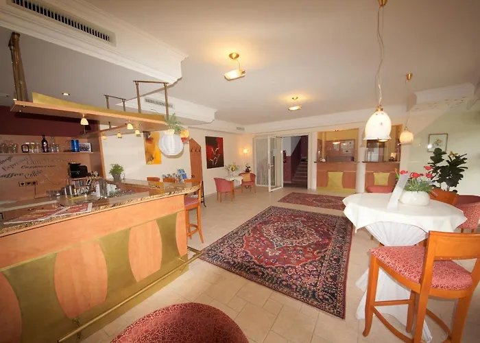 Der Marienhof Garni Hotel