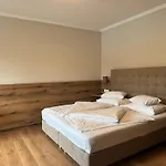 Der Marienhof Garni 4*