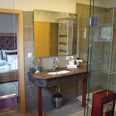 Der Marienhof Garni 4*