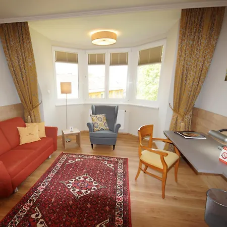 Der Marienhof Garni 호텔 4*