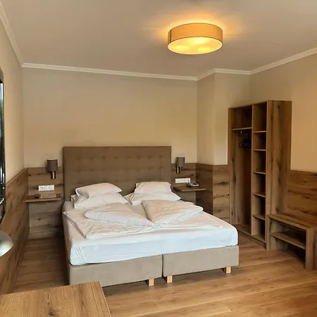 Der Marienhof Garni Hotel