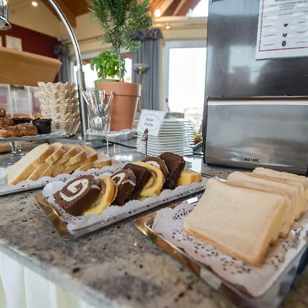 호텔 Der Marienhof Garni 4*