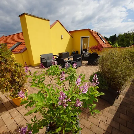 Der Marienhof Garni Hotel