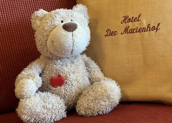 Der Marienhof Garni Hotel 4*