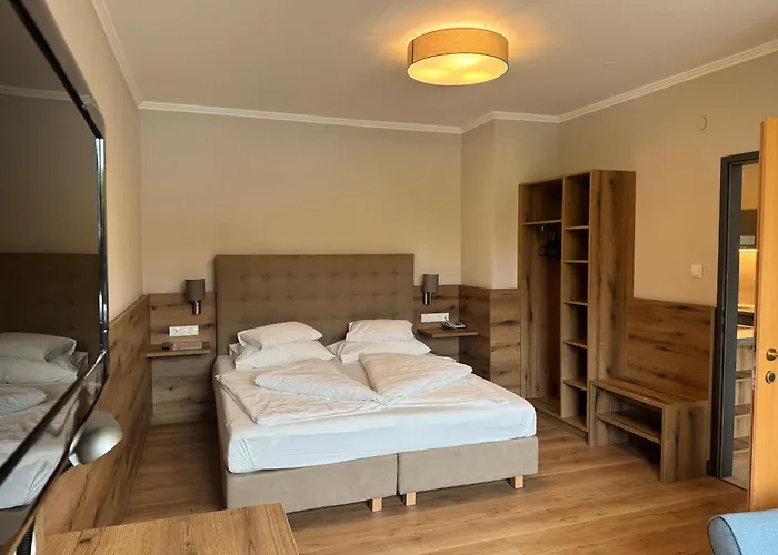 Der Marienhof Garni Hotel