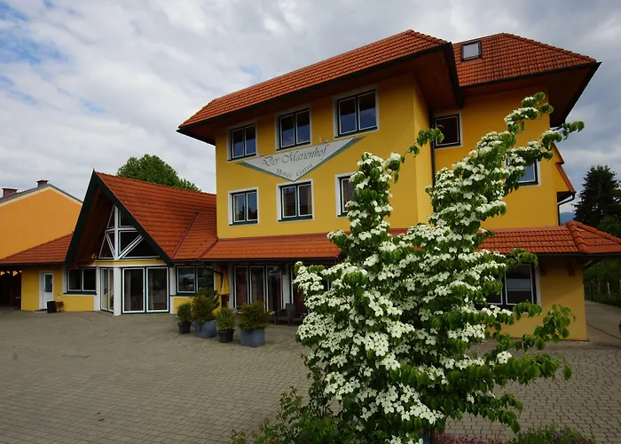 Der Marienhof Garni Hotel 4*