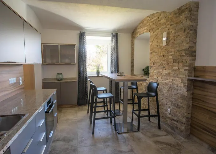 Der Marienhof Garni Hotel 4*